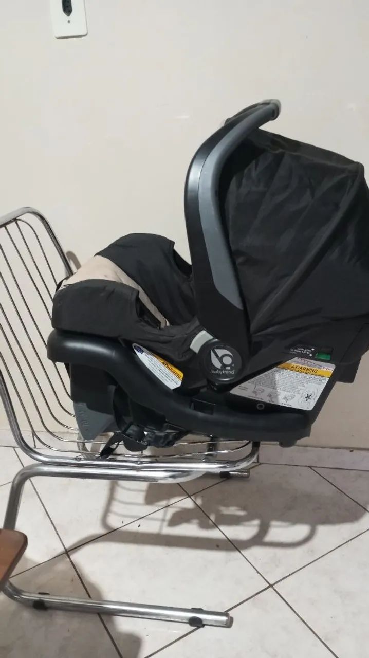 Cadeirinha de carro.