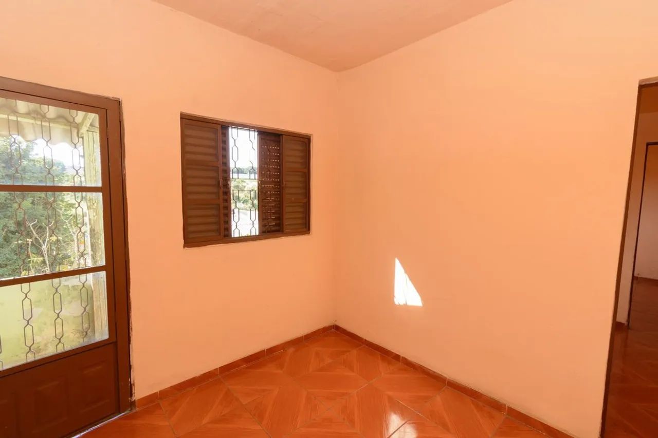 Casa à Venda - California, 8 Quartos, 306 m2