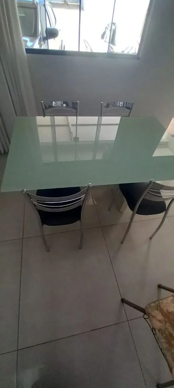 Mesa com 4 cadeiras - Foto 3