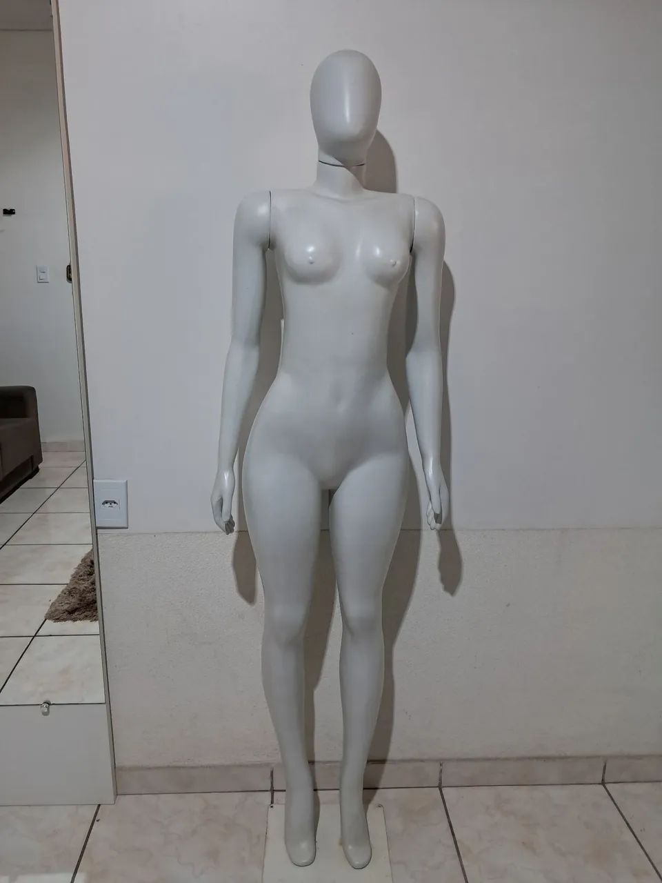Manequim para expor roupas.