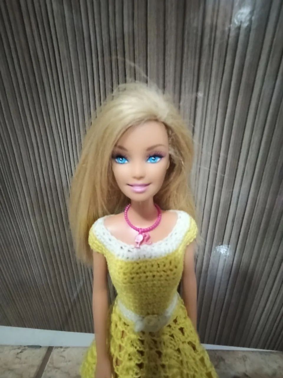 Boneca Barbie simples - Foto 2