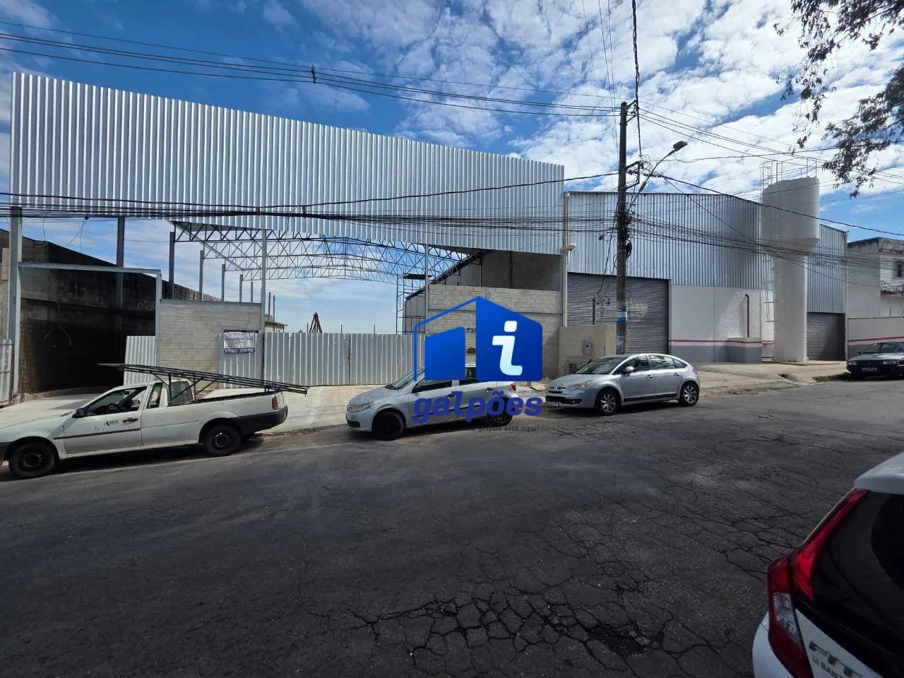 Galpão com 1300 m² no Jardim Piemont - Betim/MG