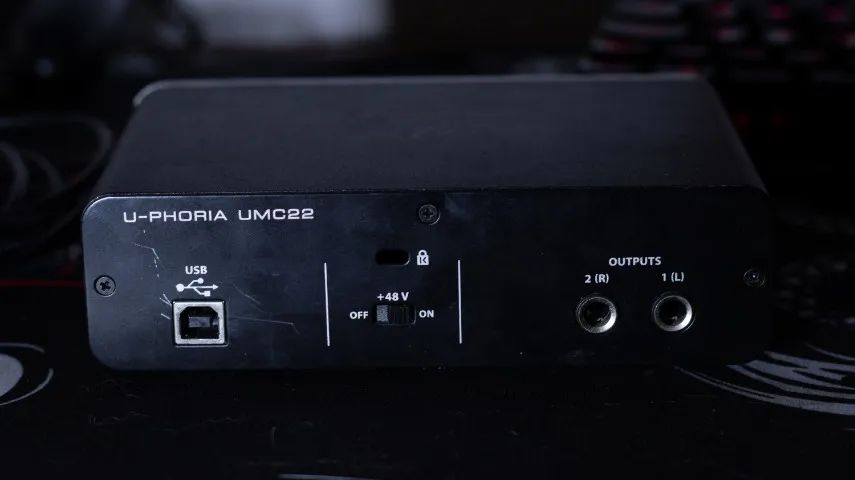 Interface Behringer UMC22 - Foto 2