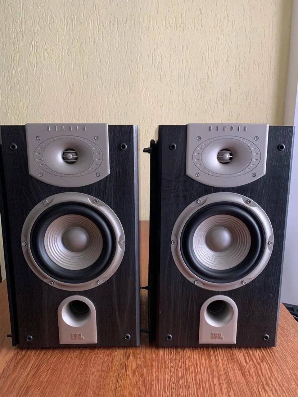 Par de Caixas da marca JBL Studio Series modelo S26II - Foto 2