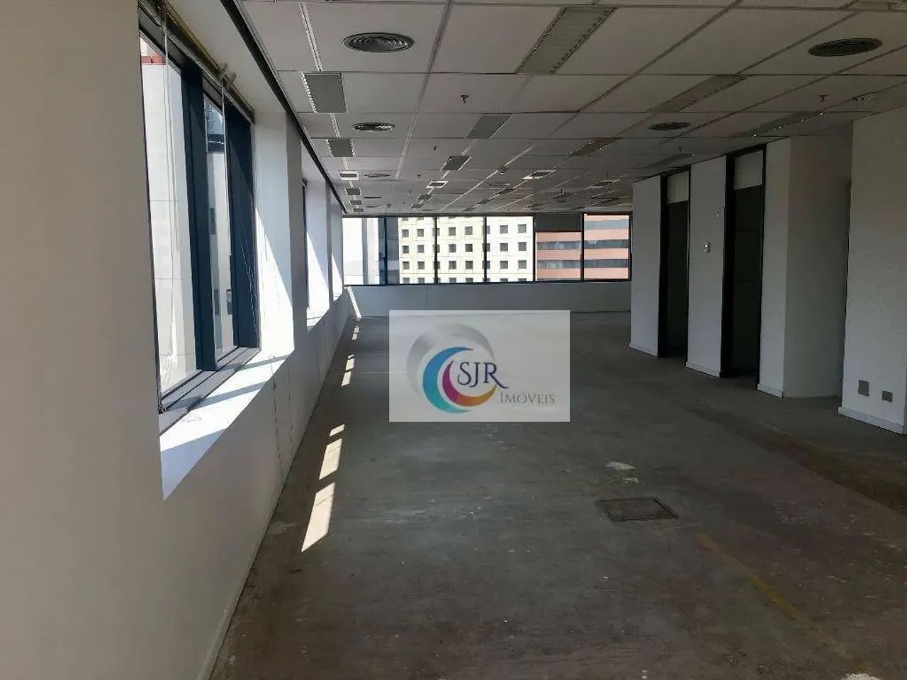 Andar com 282,00m² área útil com forro, iluminação, ar condicionado central, piso com elet - Foto 8