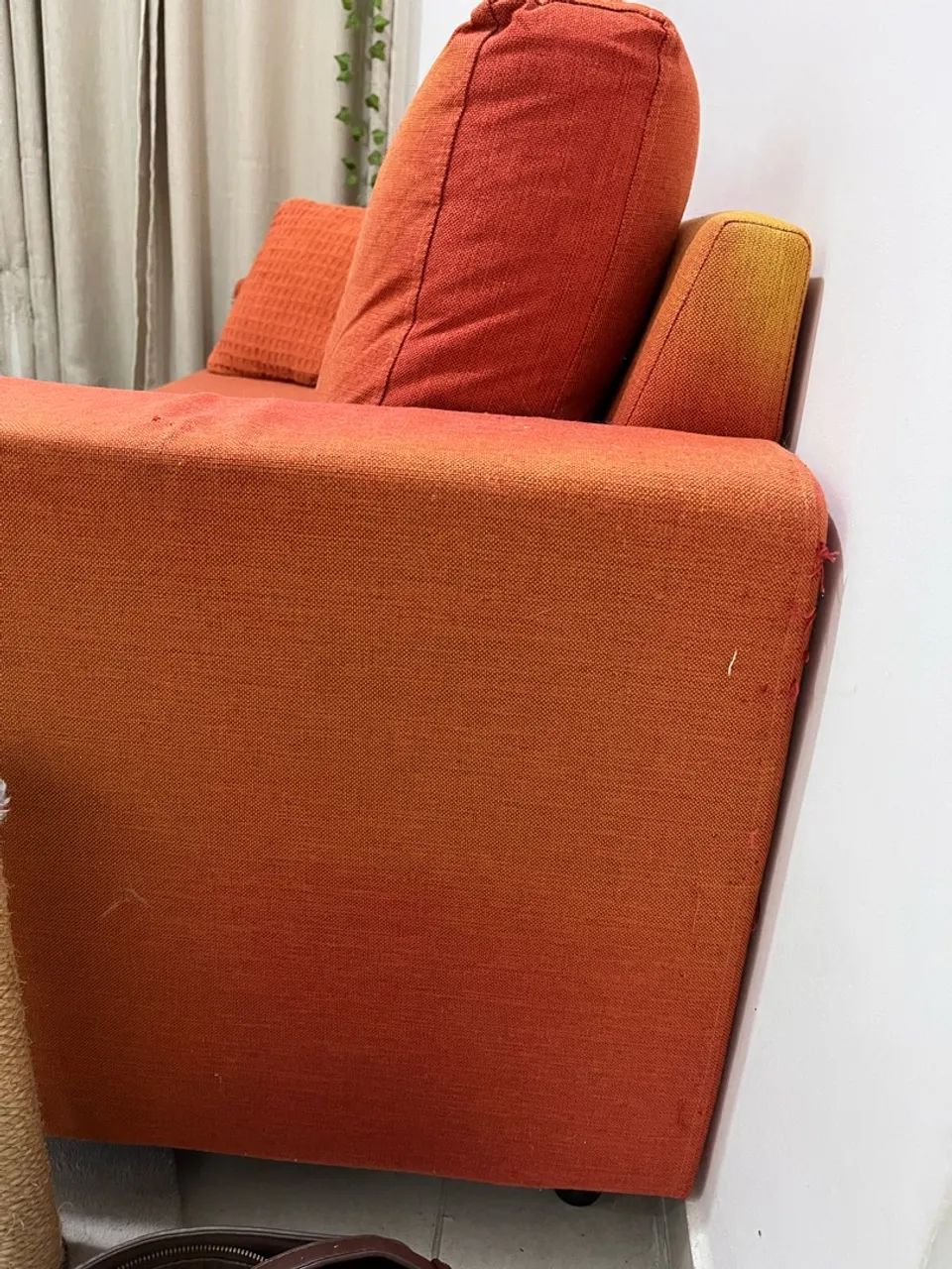 Sofá Tok&Stock na cor laranja  - Foto 4