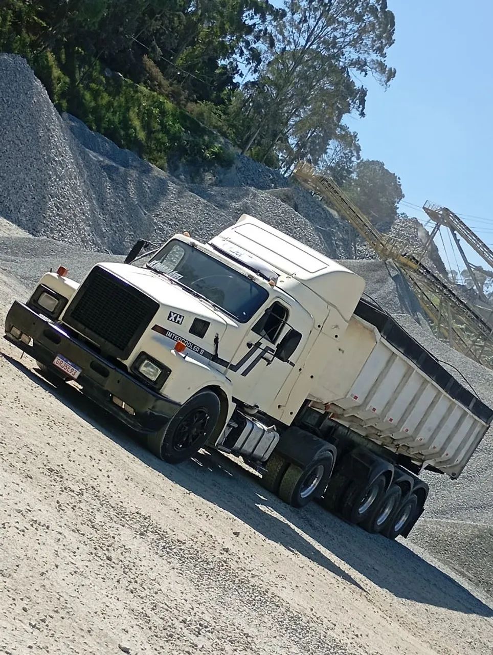 Volvo n10 carreta caçamba  - Foto 4