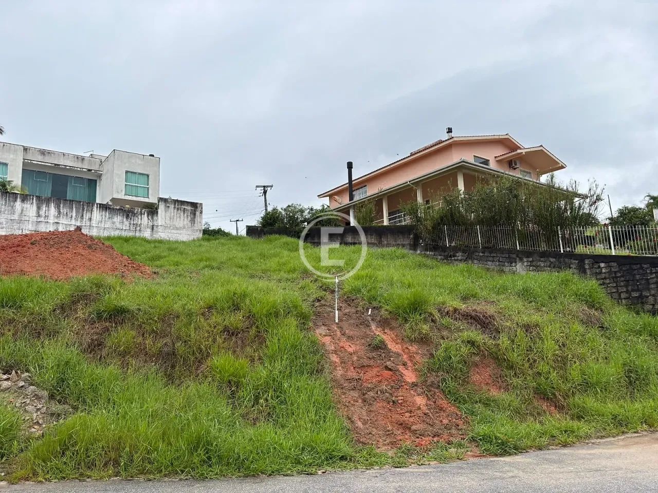 Terreno 567m² - Pedra Branca - Foto 2