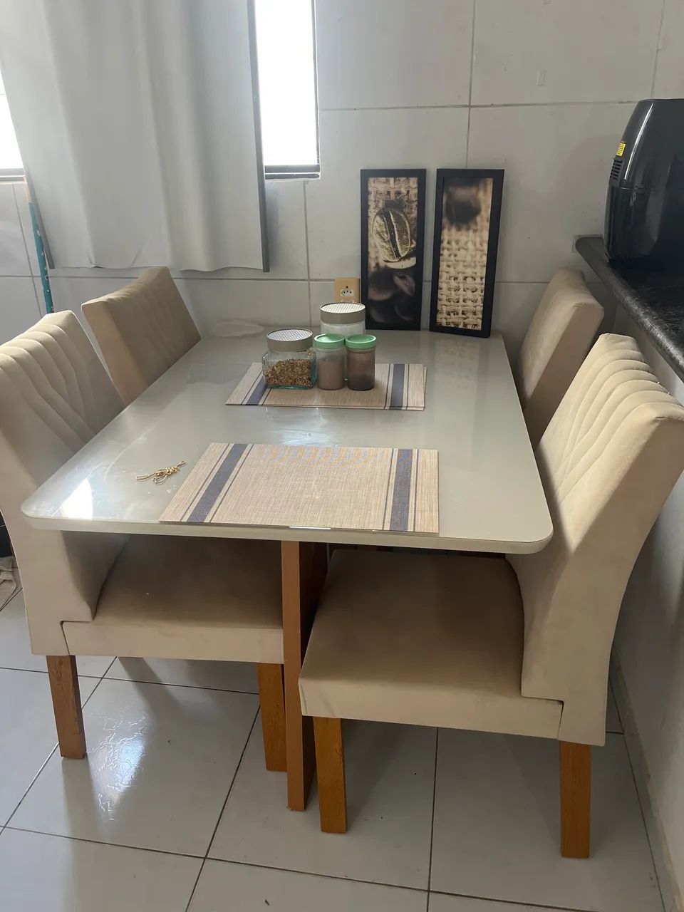 Mesa laqueada 4 cadeiras  - Foto 3