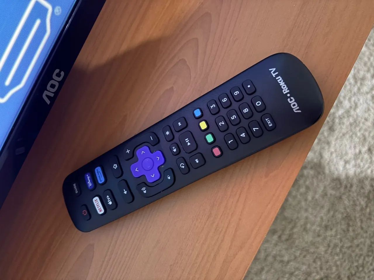 Smart tv Aoc Roku 40 polegadas impecável  - Foto 2