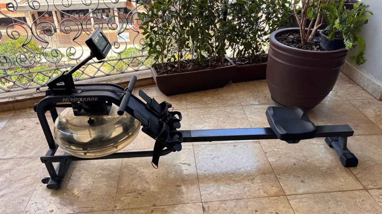 Remo À Base de Água MaxKare Ahead Waterrower - Preto - Foto 4