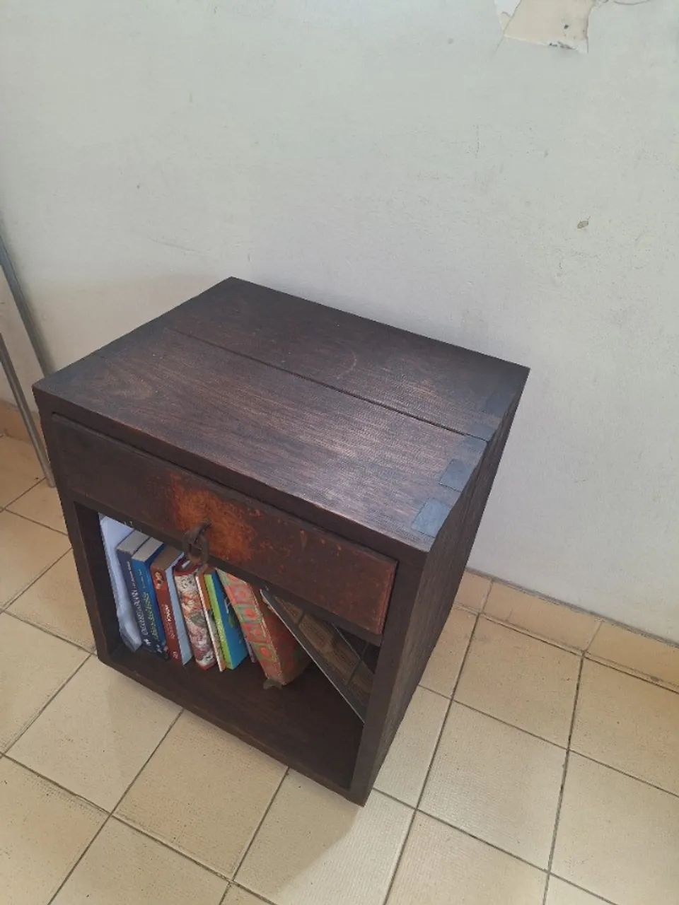 Mesa de cabeceira