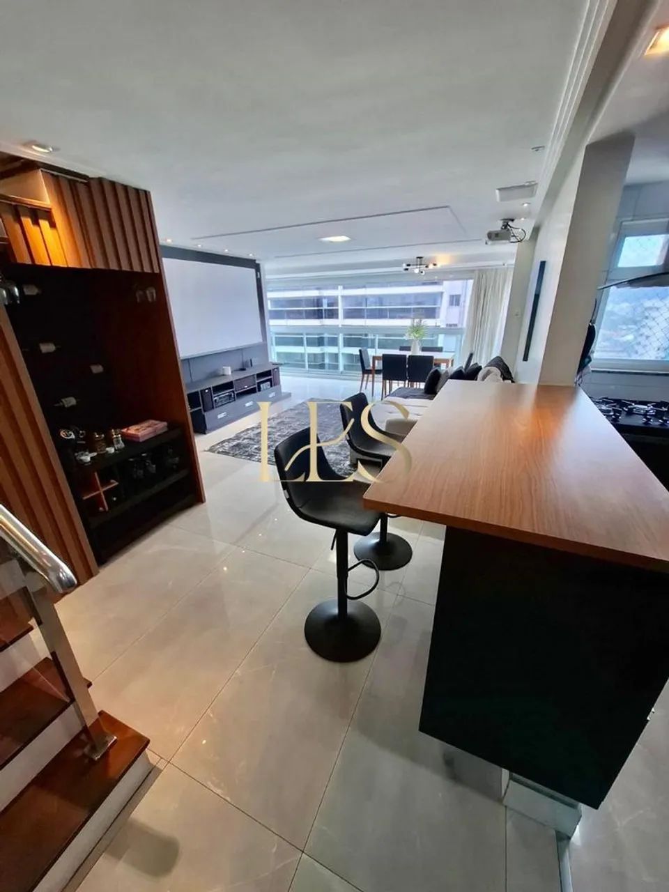 Cobertura com 3 quartos na Enseada do Suá - Vitória ES - Foto 5
