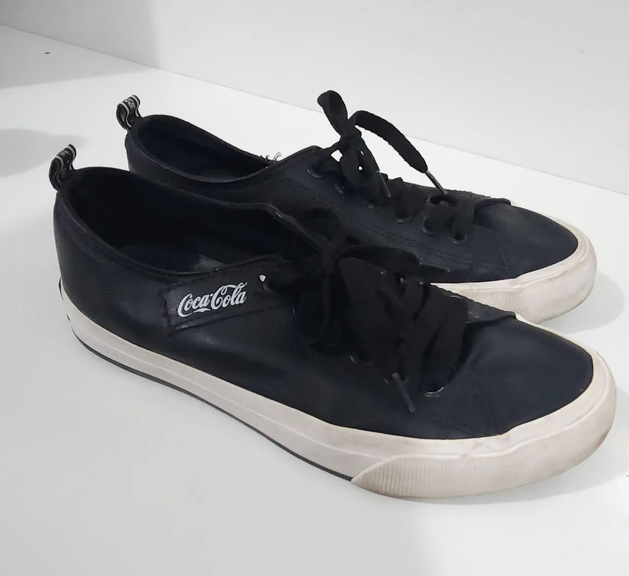 Tênis Coca- Cola de Couro Preto - Foto 3