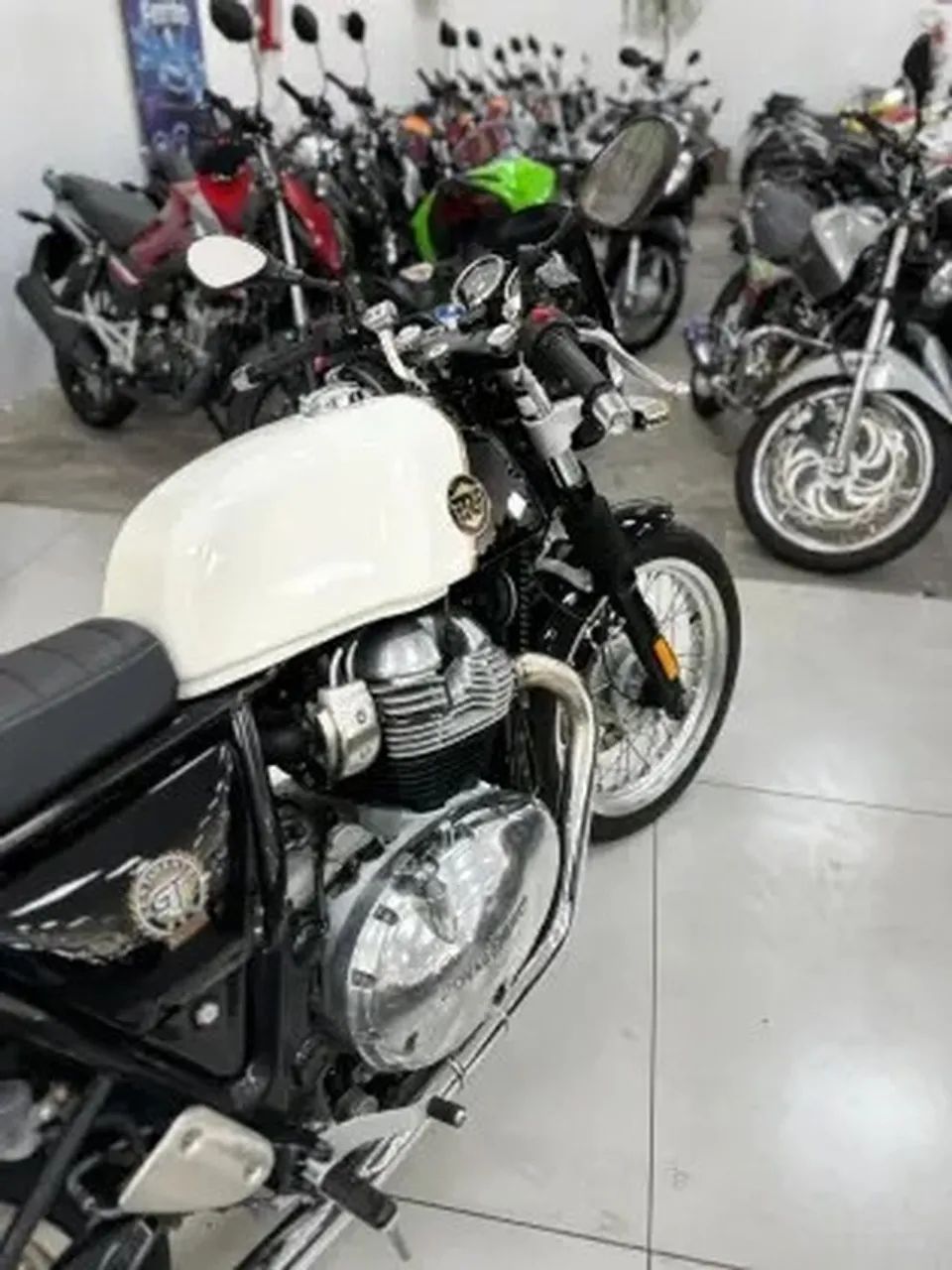 ROYAL ENFIELD CONTINENTAL GT - Foto 5