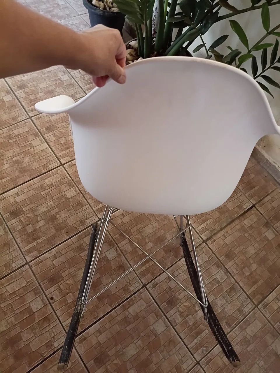 CADEIRA DE BALANÇO SEMI-NOVA E MUITO CONFORTÁVEL.  - Foto 2
