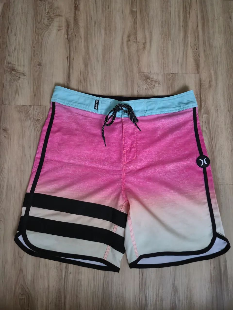 Bermuda hurley seminovo 42