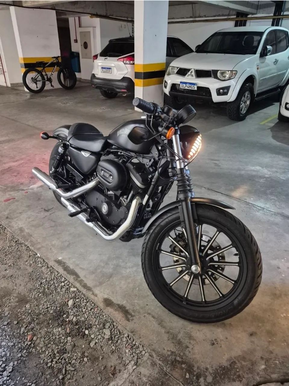 Harley Davidson 883  - Foto 2
