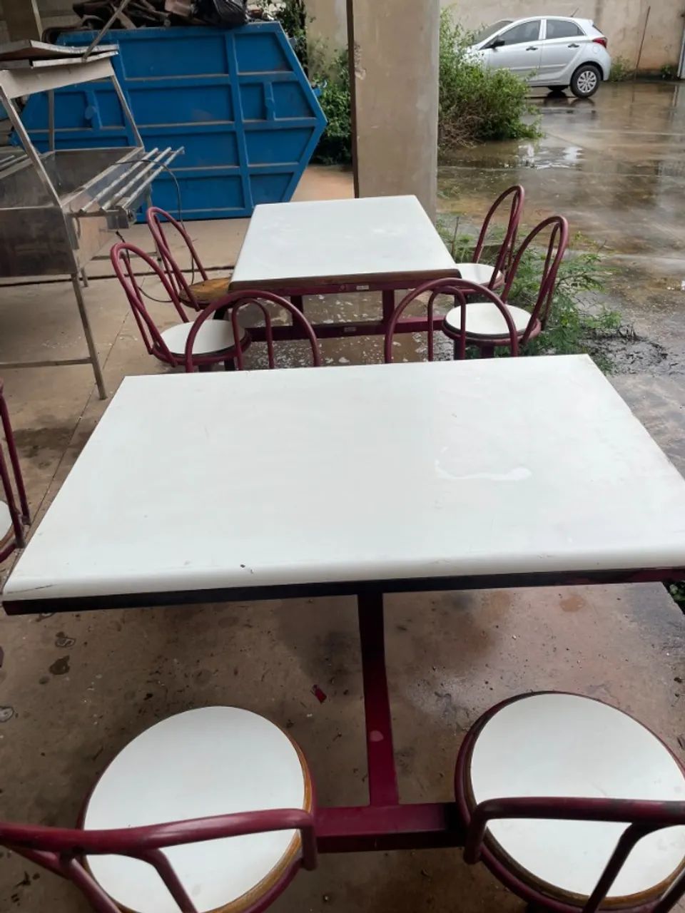 mesa com 4 cadeiras fixas  - Foto 2