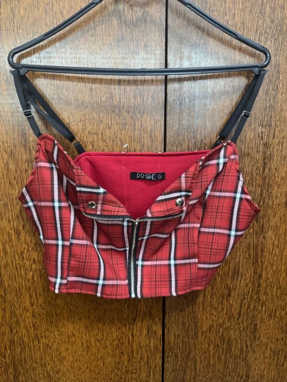 cropped pride xadrez vermelho g