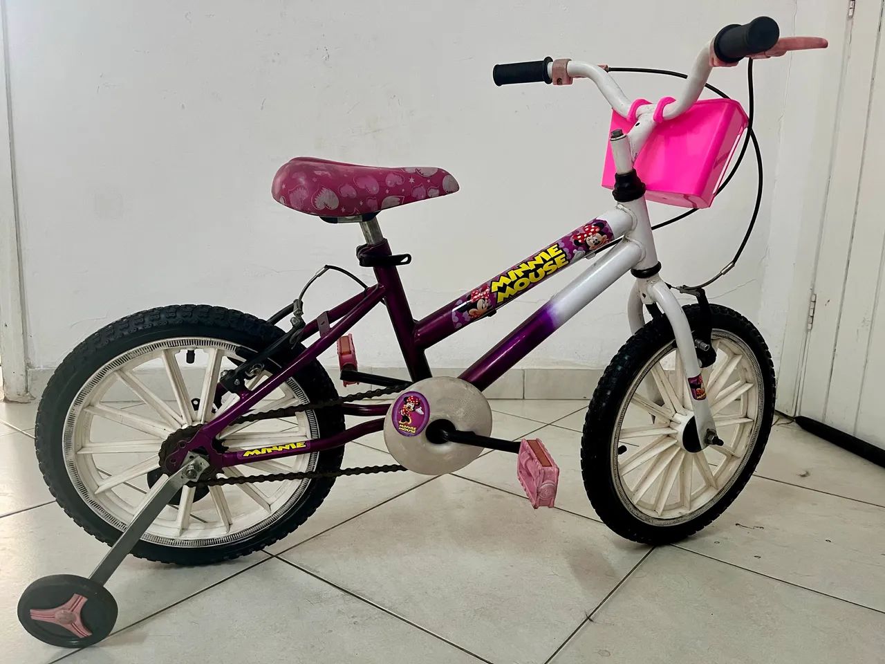 Lilás e Branca Aro 16