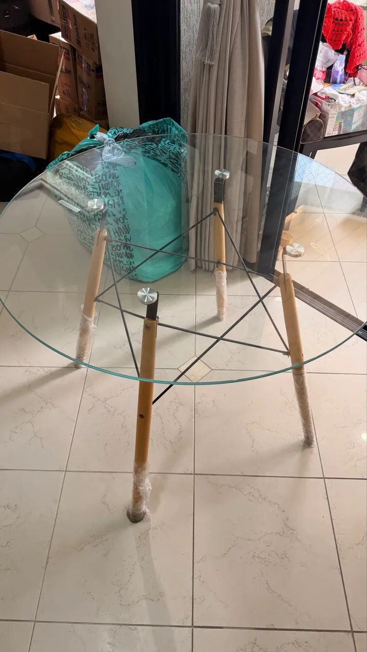 Mesa Eames Eiffel Redondo Tampo de Vidro 110cm - Foto 4