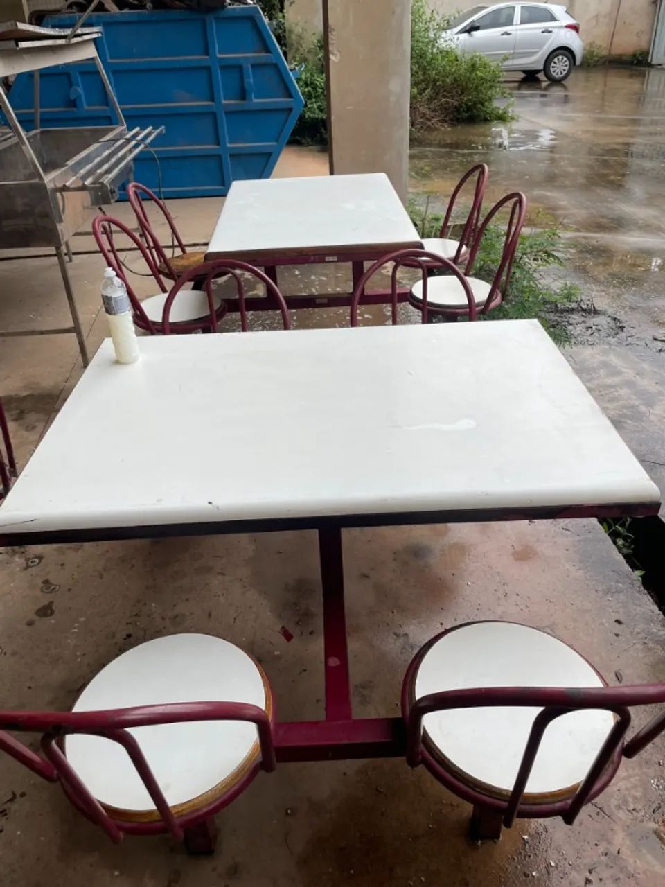 mesa com 4 cadeiras fixas  - Foto 3