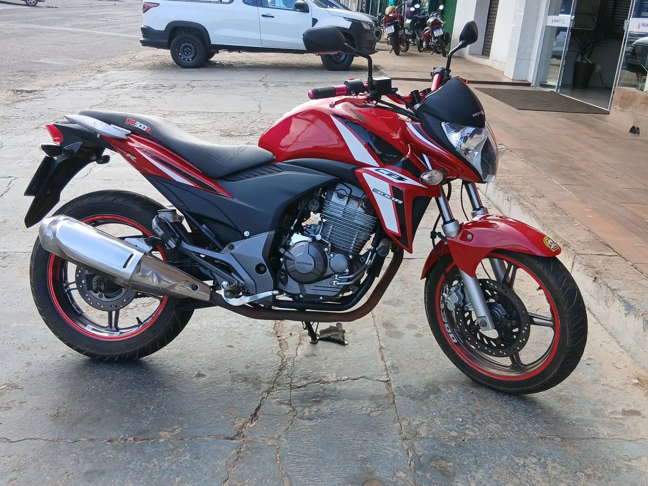 CB300R 