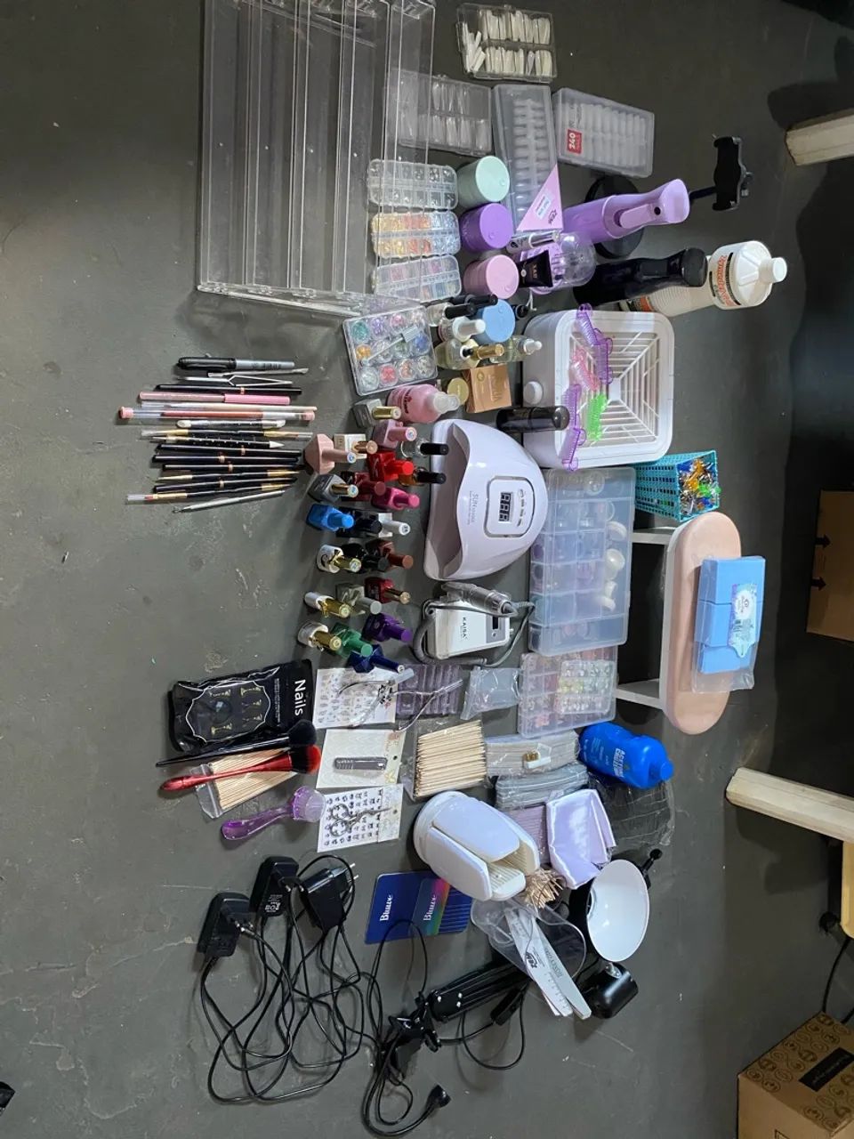 Kit Completo de Materiais para Unhas - Alongamento + Equipamentos