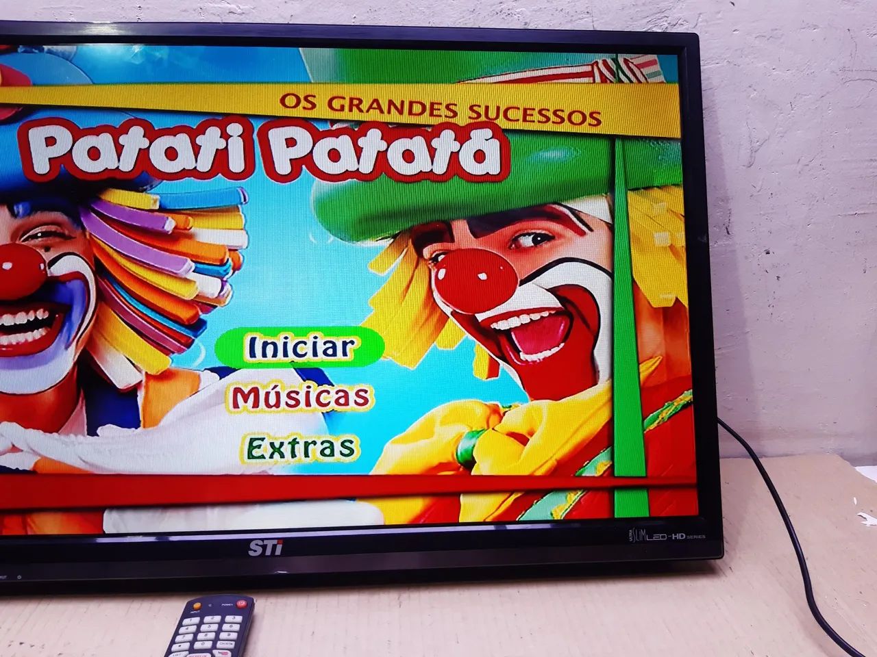 Tv 32 polegadas Semp imagem perfeitíssima. Entradas hdmi e conversor tv integrado.  - Foto 3