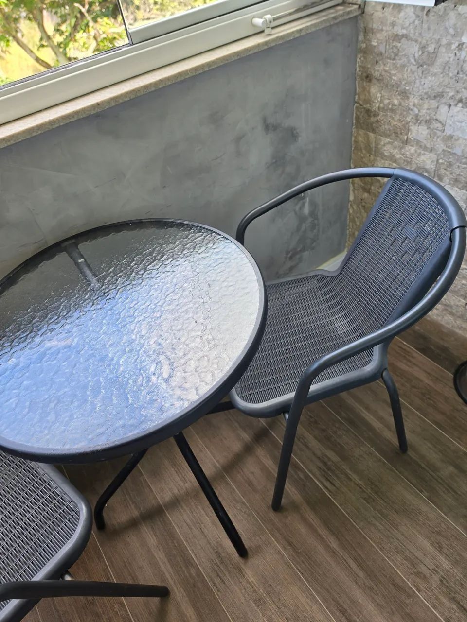Conjunto- mesa de vidro e 2 cadeiras varanda  - Foto 3