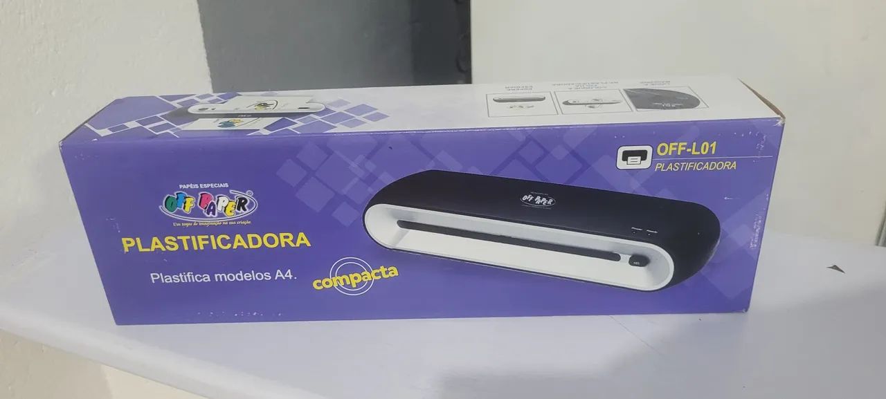 Selling brand-new A4 laminator.
