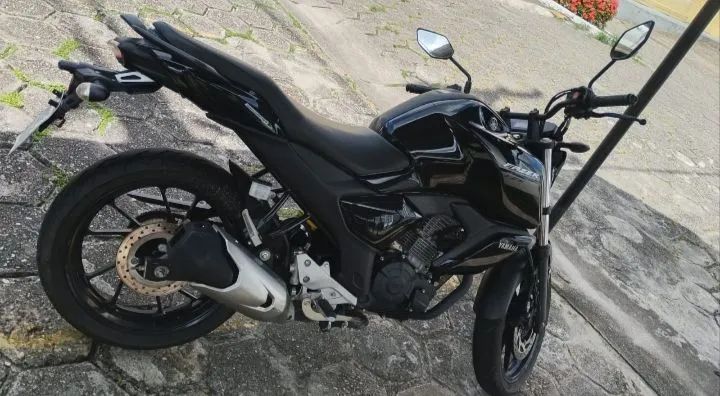 Fazer 15 preta  - Foto 2