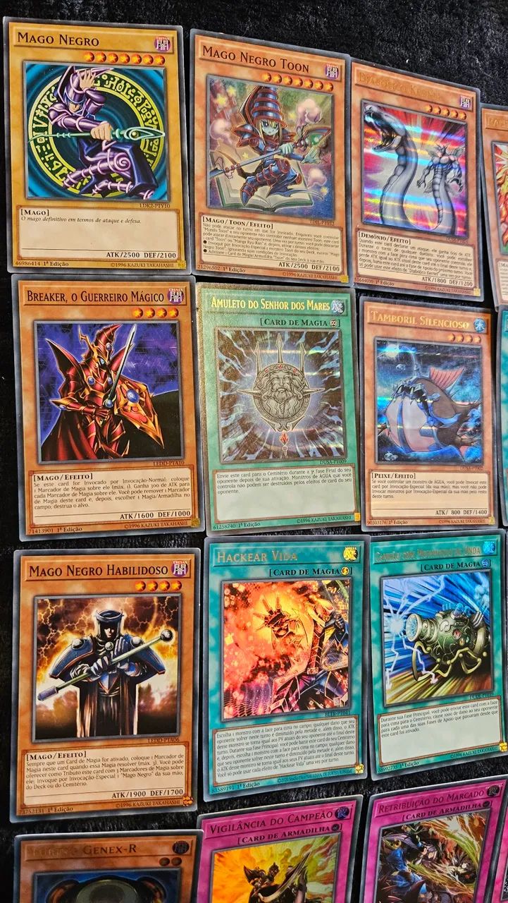 Yu-Gi-Oh! Lote com 230 cartas - 1ª Edição, Foils e Clássicas