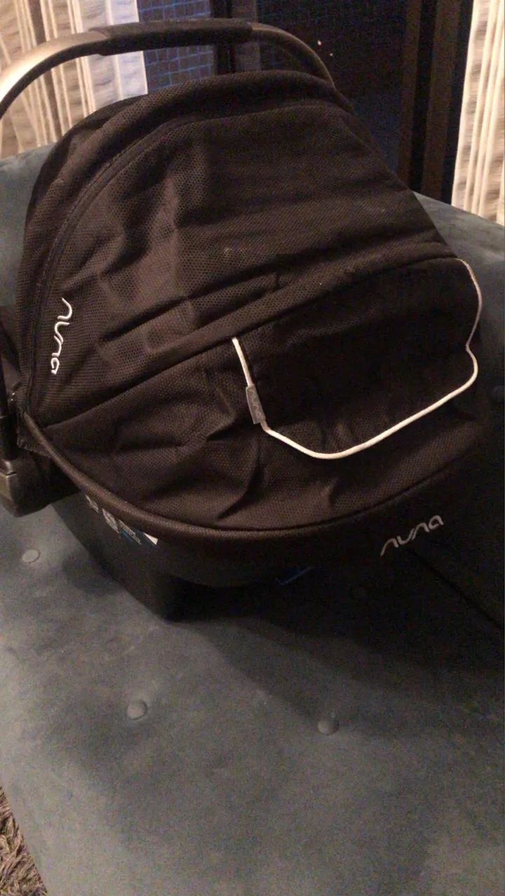 Bebê conforto Nuna com base para carro