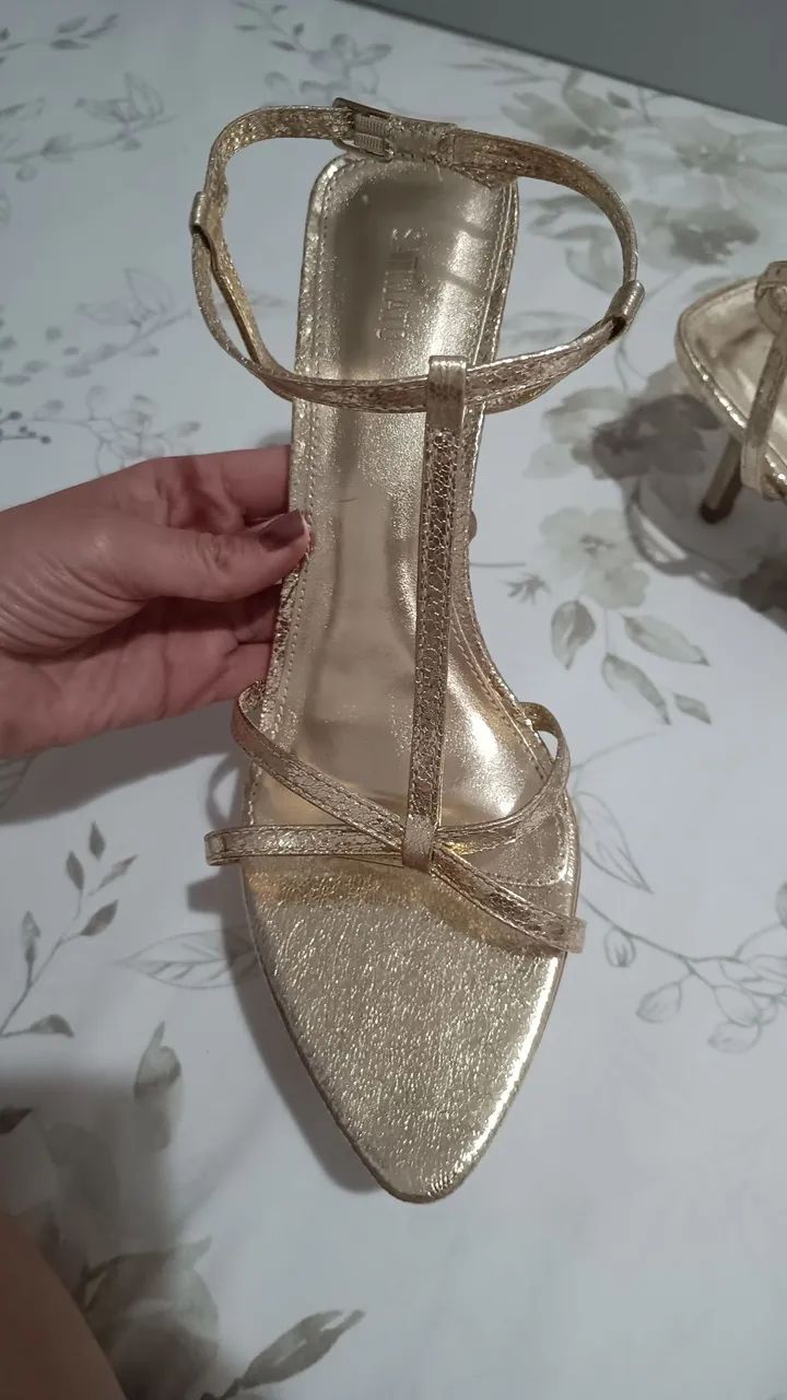 Sandália de Festa Dourada - Foto 2