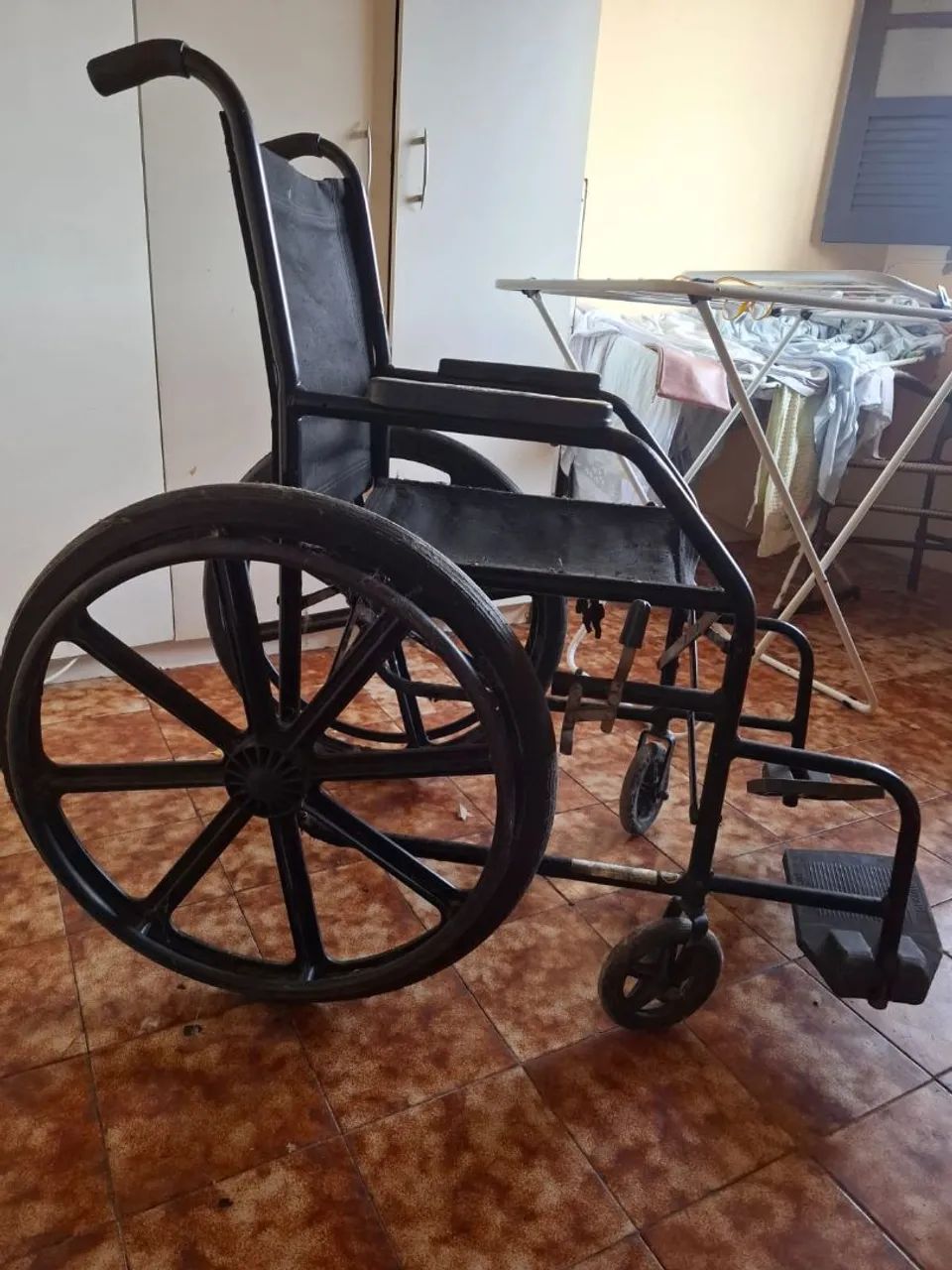 Cadeira de rodas - Foto 2