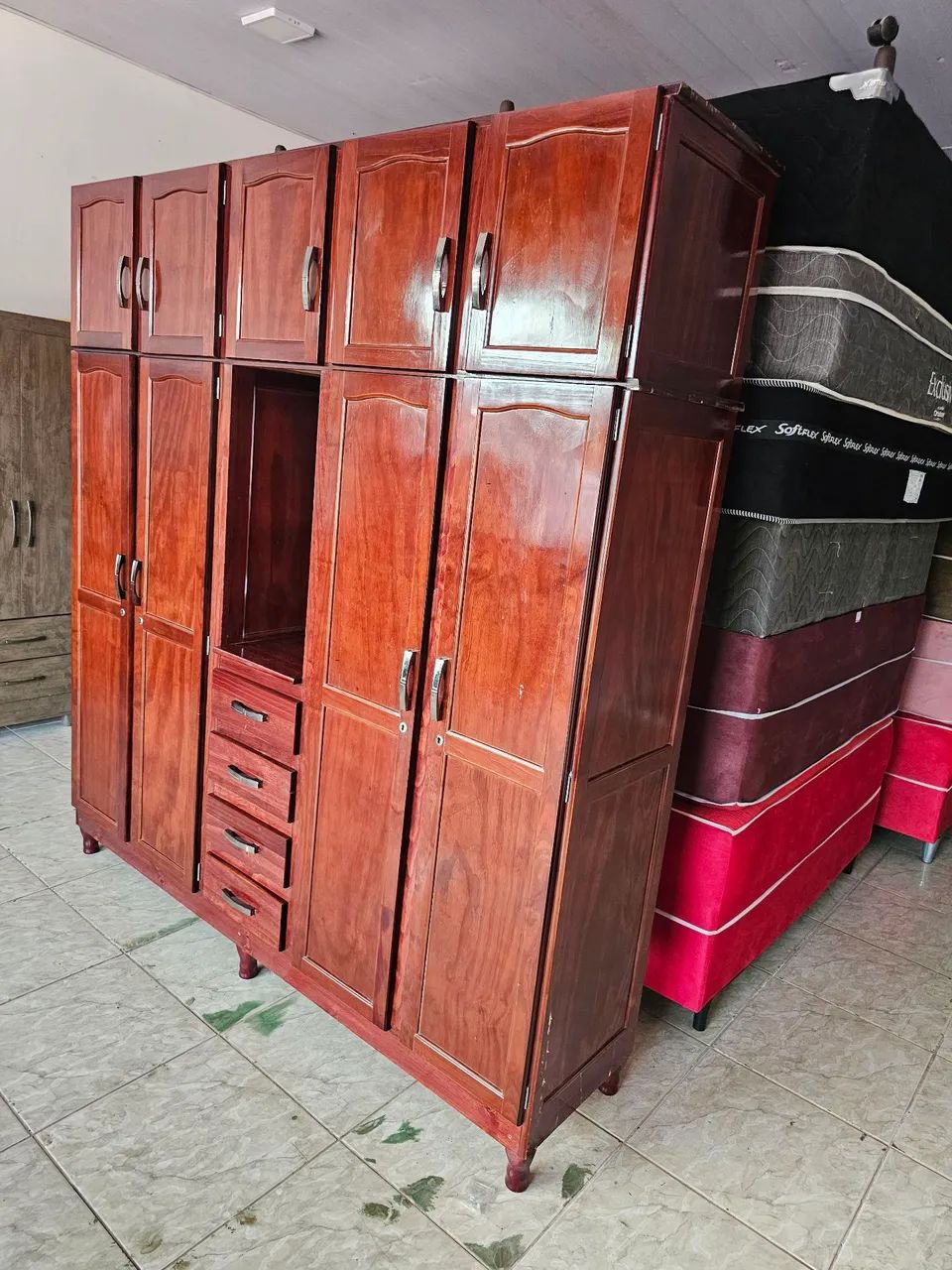 Guarda roupa usado de pinho  - Foto 3