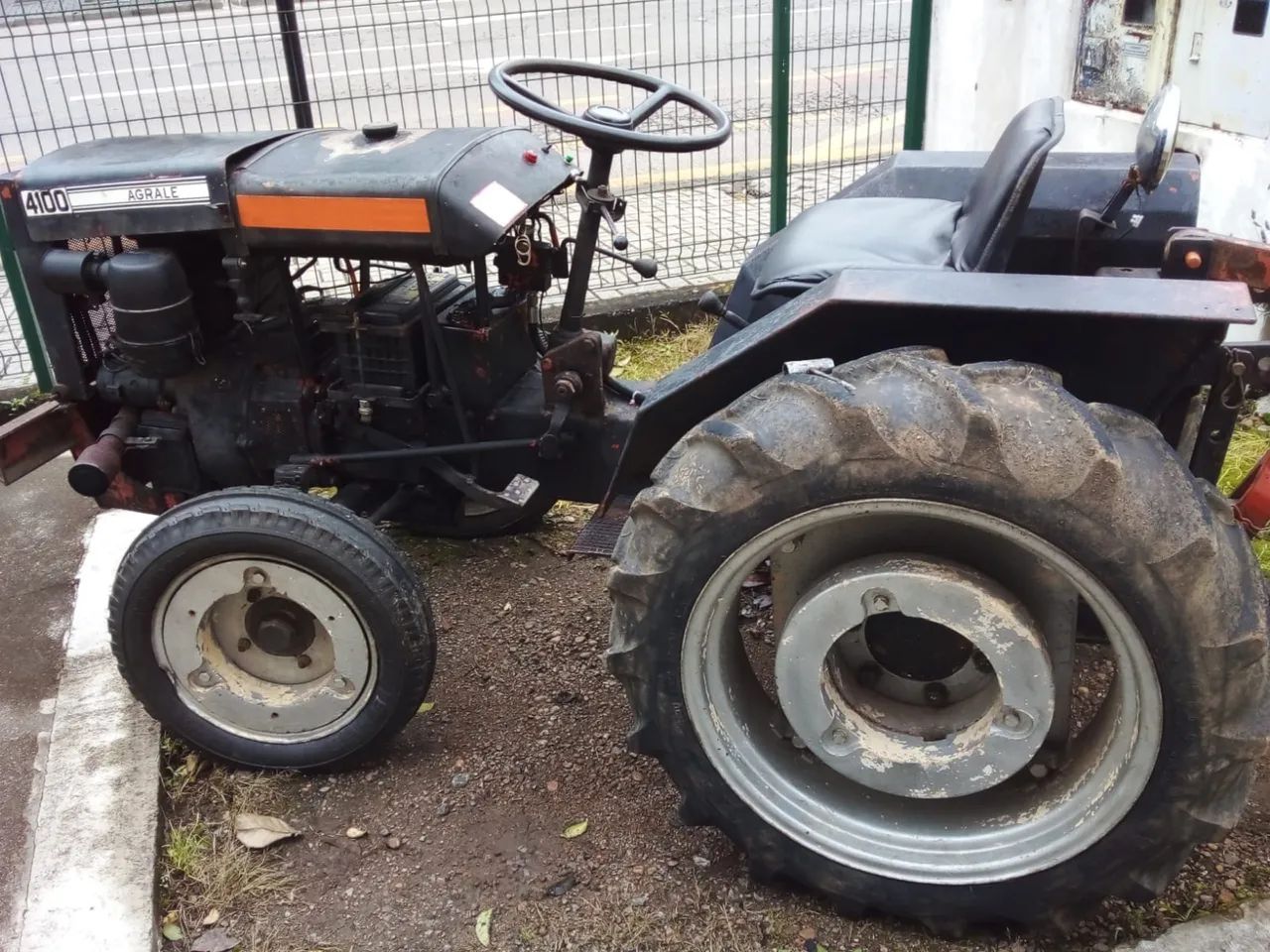 Trator AGRALE 4100 - Foto 5