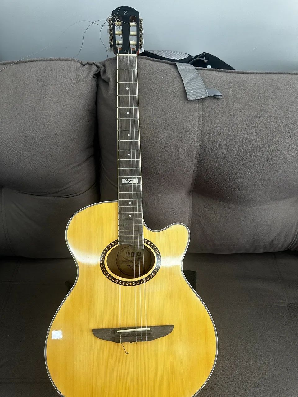 Violão 350,00