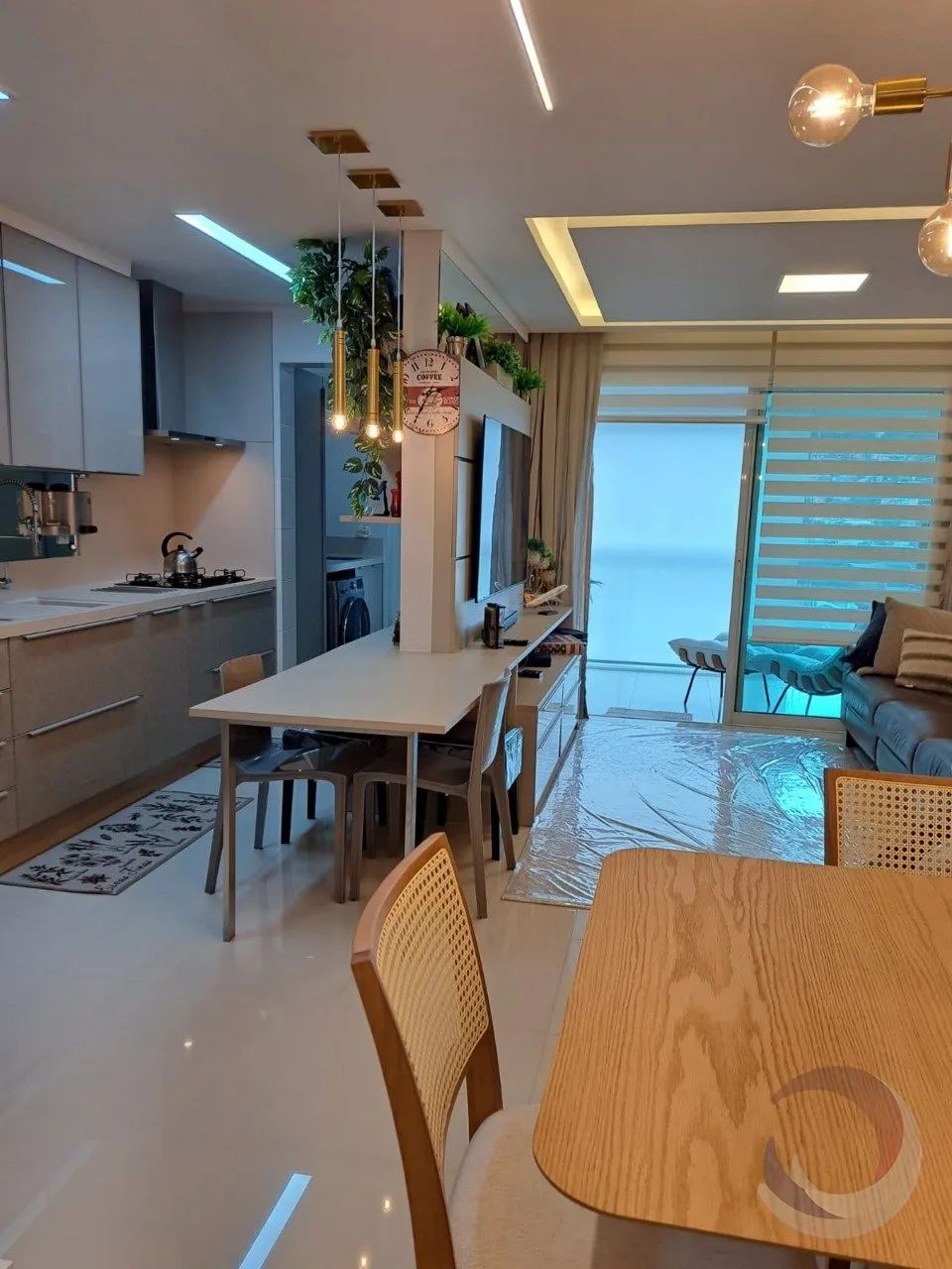 Apartamento de 101m² com 2 suítes na Agronômica - Foto 2