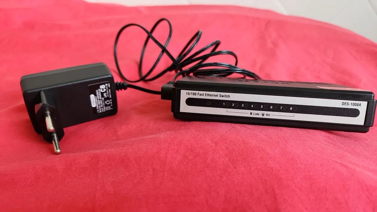 Switch de Rede 10/100 Fast Ethernet DES-1008A - Foto 2