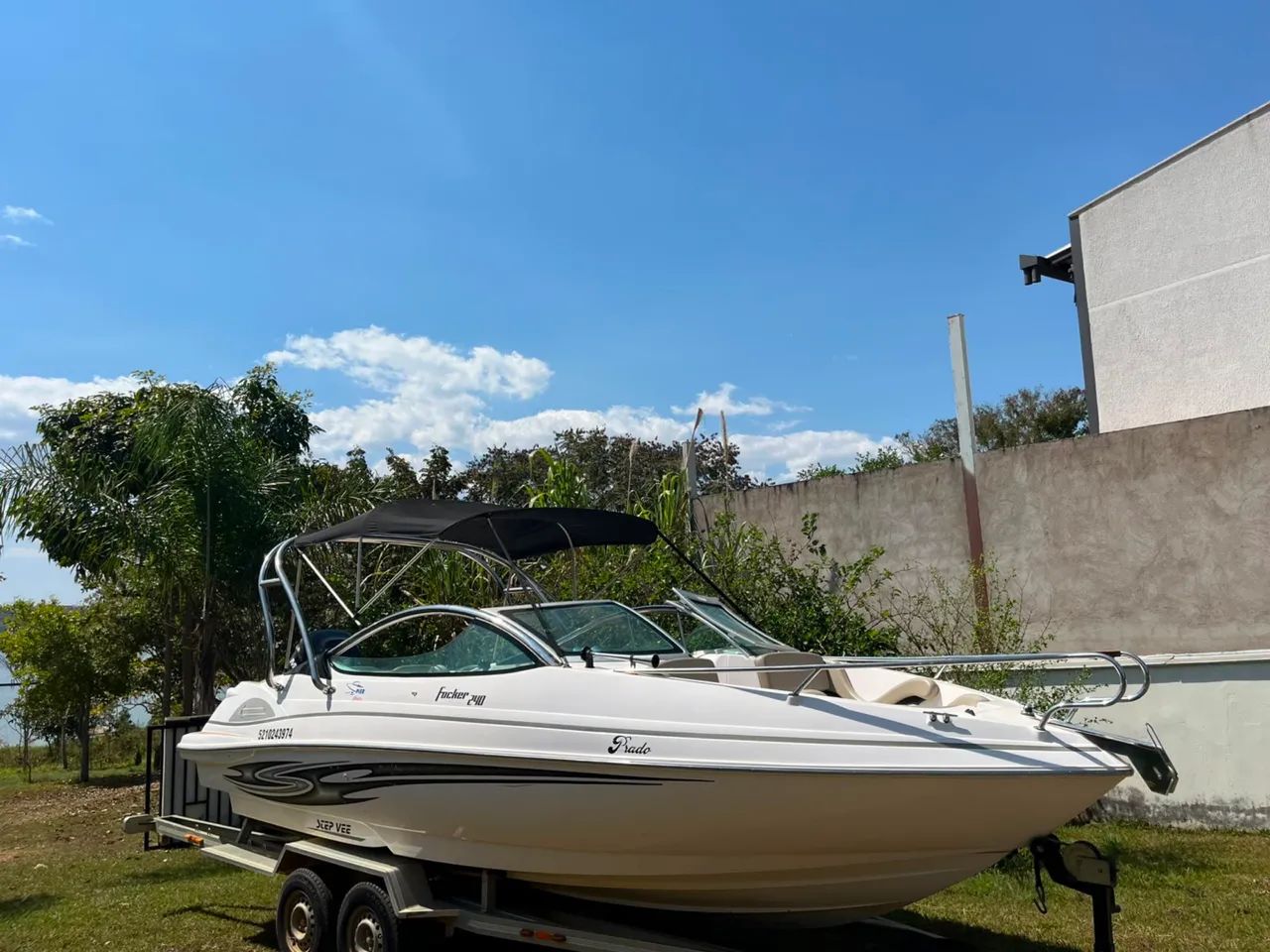 Lancha Focker 240 ( motor 225 mercury )