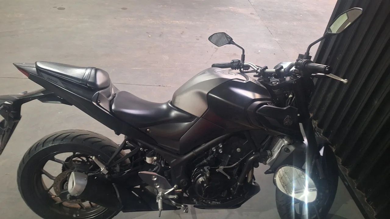 YAMAHA MT 03  - Foto 2
