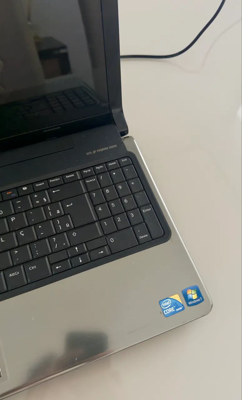 Notebook Dell Inspiron 1564 Core i5 | Windows 7 OA LATAM | 15.6