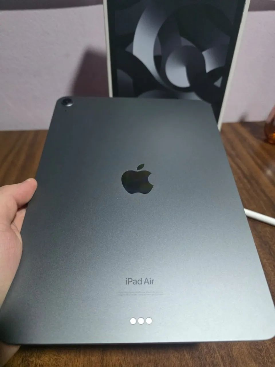 Ipad Air 5 M1 256 gb + Capa + 2 Canetas - Foto 5