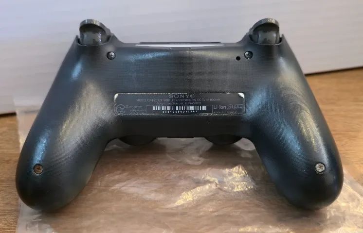Console PS4 Slim Final Fantasy XV Luna Edition 1Tb Desbloqueado