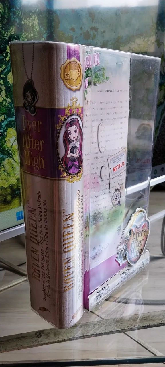 Caixa ever after high raven queen wave 2