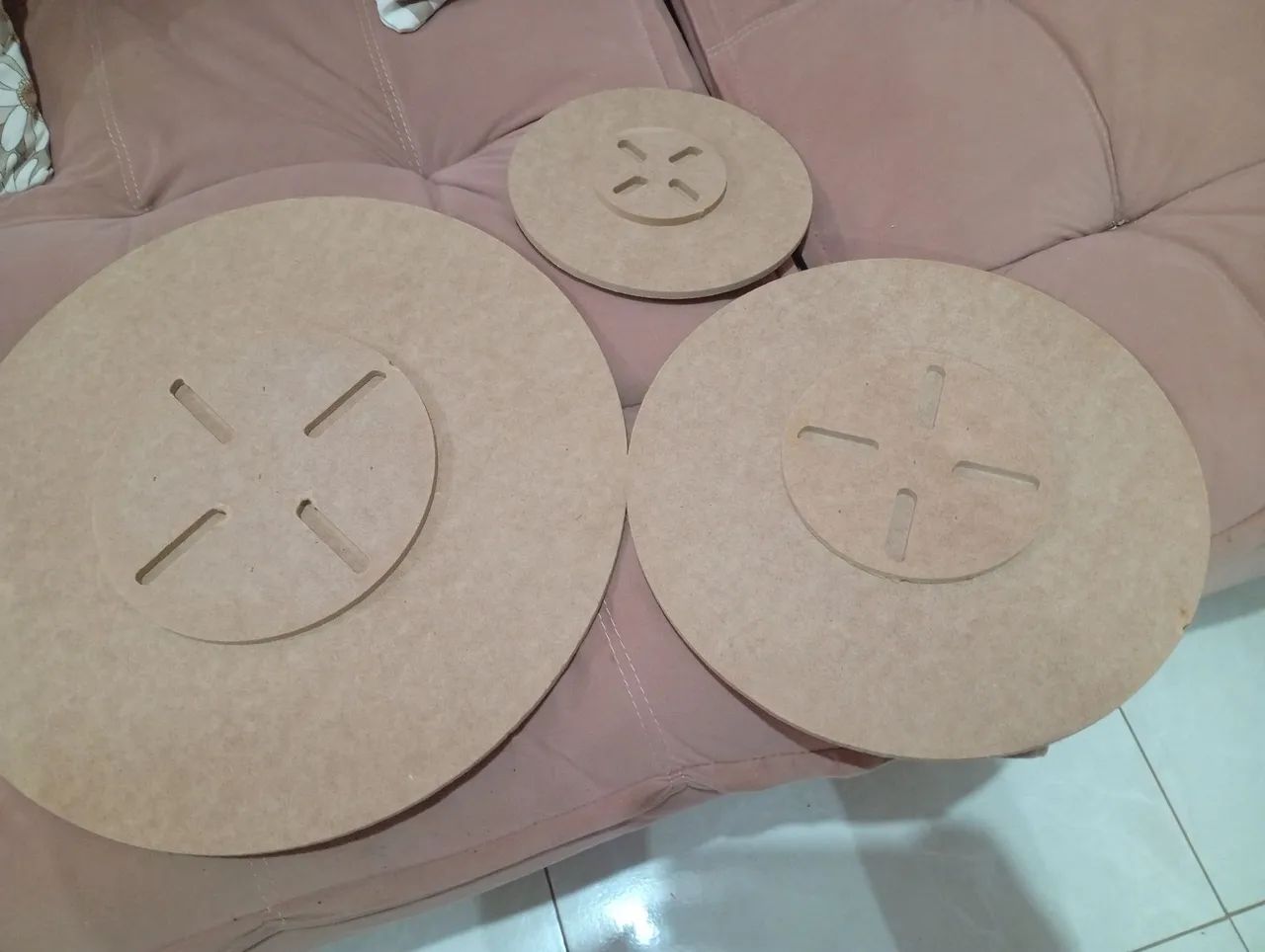 Trio de mesas para decoração  - Foto 5