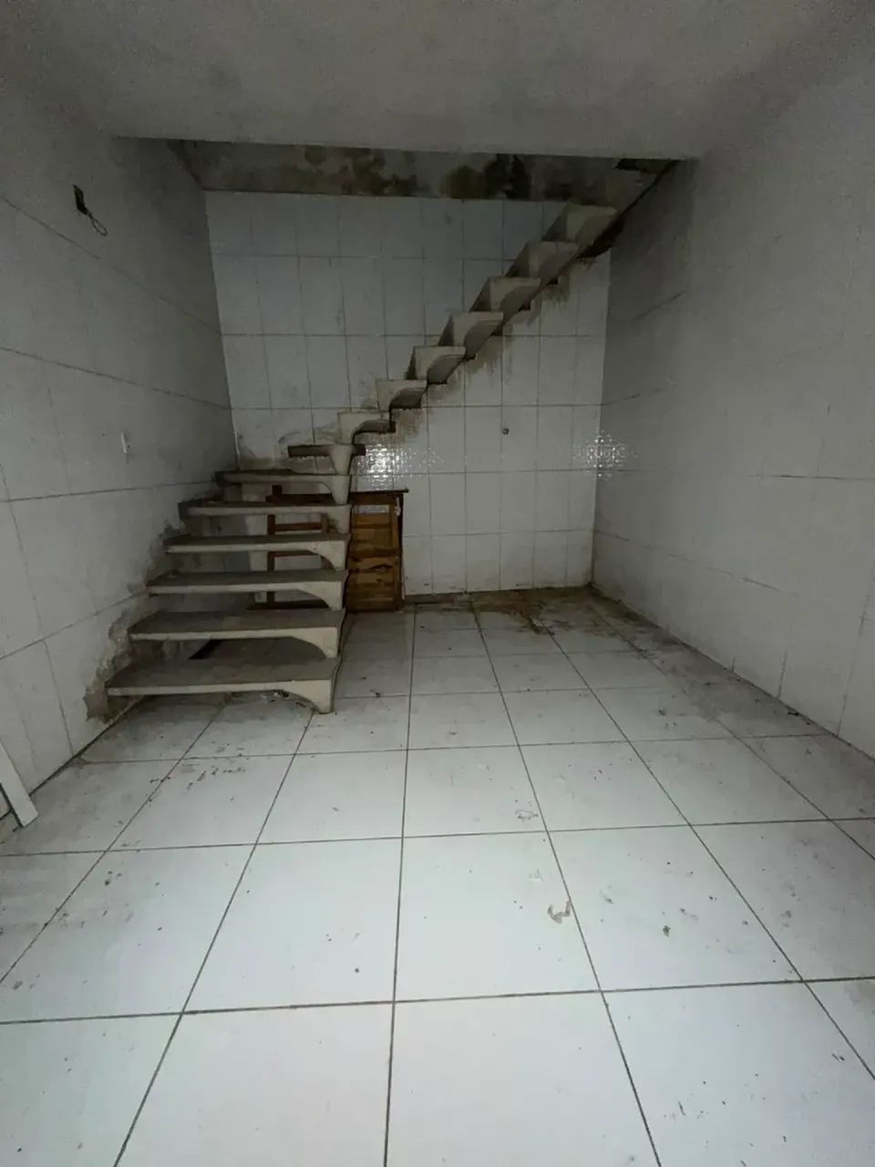 Salão para locação em Ferraz